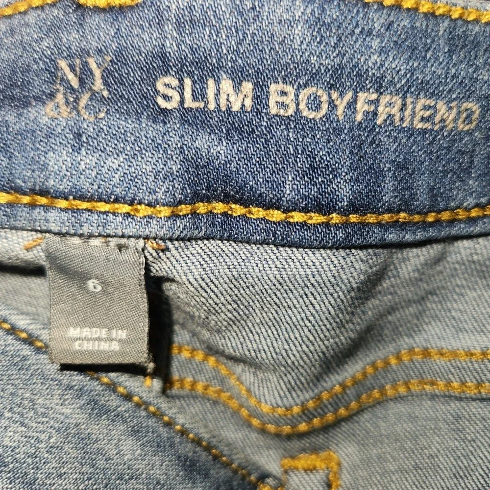 New‎ York & Company Slim Boyfriend Women's Size 6 Blue Denim Jeans Zipper Detail